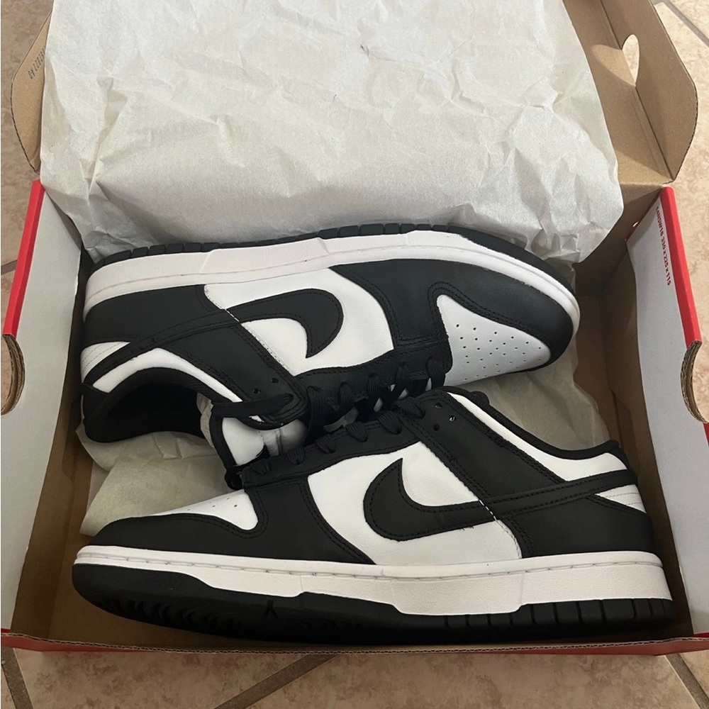 Nike Dunk Low Panda
